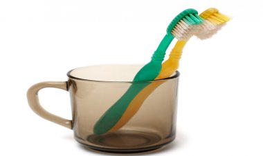 Diş Fırçası Alırken Nelere Dikkat Edilmeli?