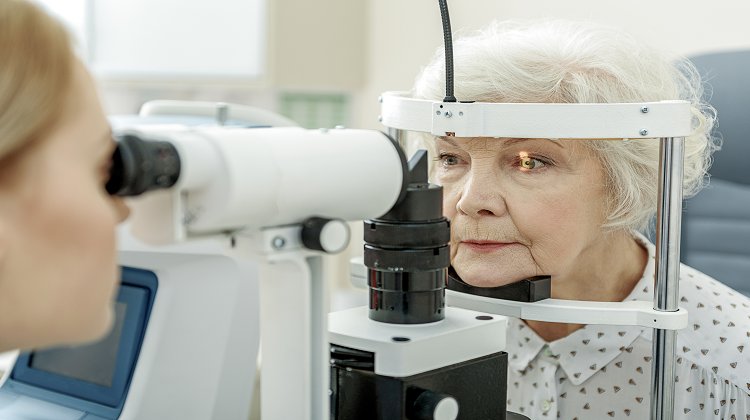 Alzheimer Hastalığı Göz Muayenesiyle Erken Teşhis Edilecek