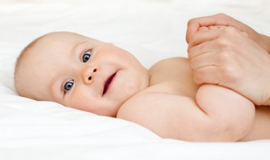 Bebeklerde Gözyaşı Kanal Tıkanıklığı