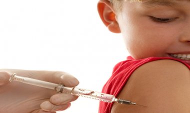 Uzmanı Uyardı: Erkek Çocuklarına da HPV Aşısı Yapılmalı!