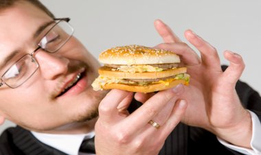 Ultra İşlenmiş Gıdalar Yoluyla Sağlıksız Beslenmek Bizi Obez Yapıyor!