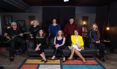 Onkologlar Kanser Hastaları İçin Besteledi ve Söyledi:  Hastalarına “Yalnız Değilsiniz!” Diye Seslendiler