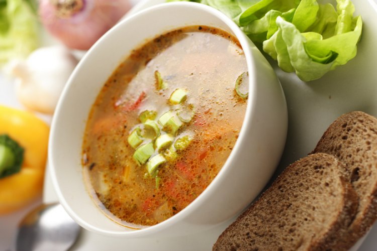 SALATA VE SEBZE ÇORBASI