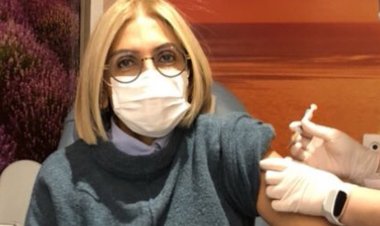 Bilim Kurulu Üyesi Prof. Başer: İnsanlar Aşı Karşıtı ve Aşı Tereddütlüsü Olarak İkiye Ayrıldı