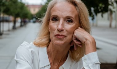 Menopoz Döneminde Güzellik Endişelerinizi Yok Edecek Öneriler!