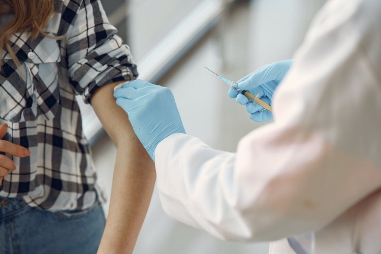 SGK'dan Grip Aşısı Açıklaması: İlk Grubun Aşı Ücreti  Karşılanacak