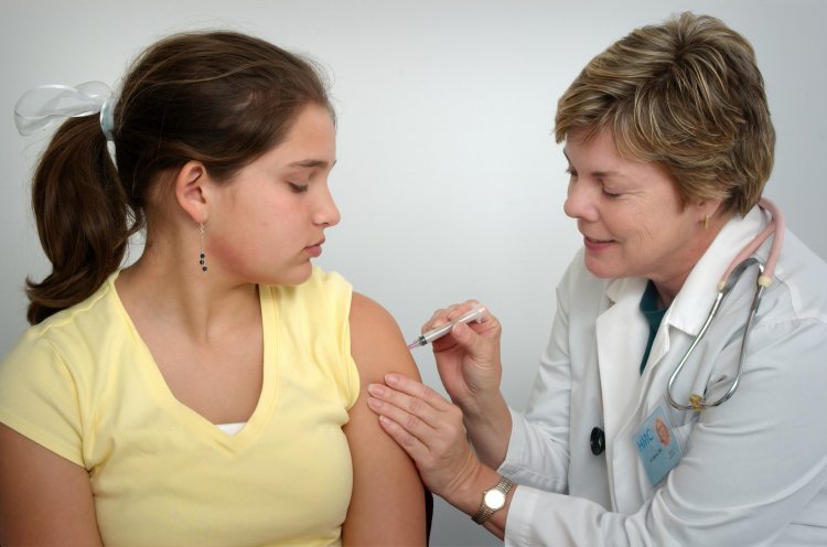 Sağlık Bakanlığı'ndan Yeni Kararlar: 4. Doz Aşı Ve 15 Yaş Üstüne Aşı Hakkı