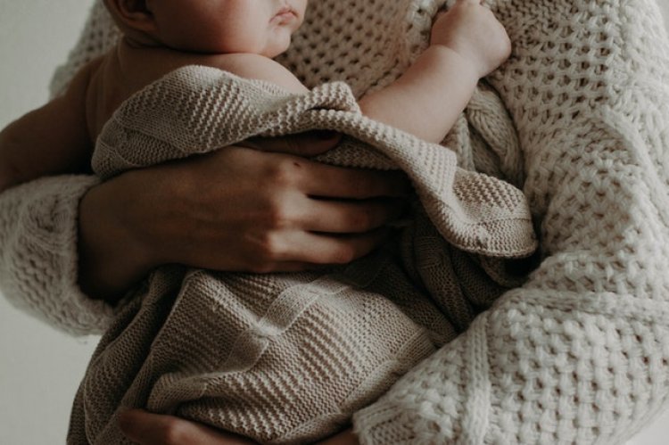 Hamileyken Emzirmek Sakıncalı mı, Bebeğe Zarar Verir mi? İşte Tandem Emzirme Hakkında Merak Edilenler