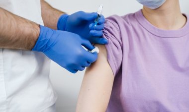 2 Yılın Ardından Covid Aşılarının Etkinliği ve Yan Etkileri