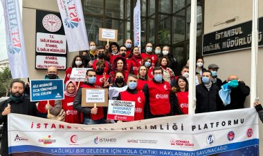 Aile Hekimlerinden Yeni Yıla Girerken Sözleşme Protestosu