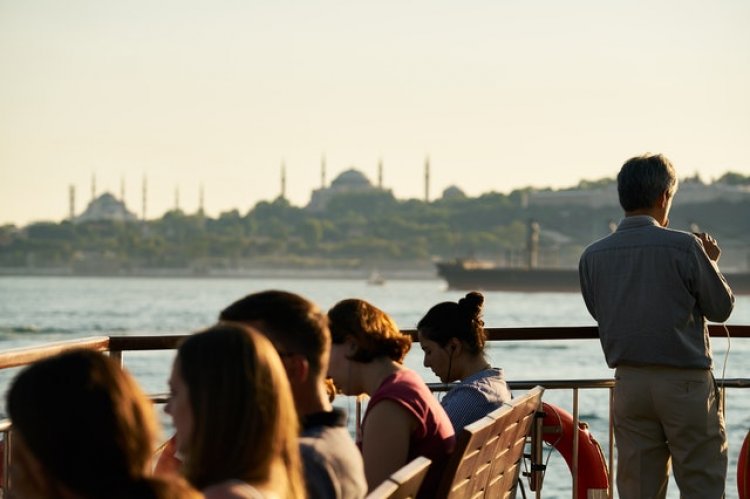İstanbul Valisi Açıkladı: Son 10 Günde Vaka Sayılarında Artış Görülmekte!