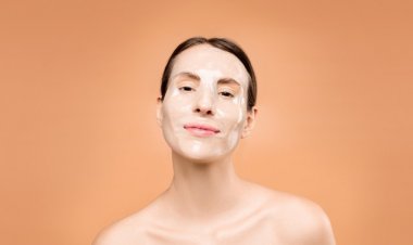 Yaşlanmayı Yavaşlatan Jelatin Maskesi