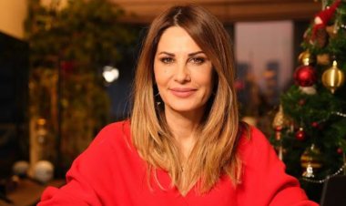 Covid-19 İçin Yıldızlar Ne Söylüyor? Hande Kazanova'dan Önemli Tarihler