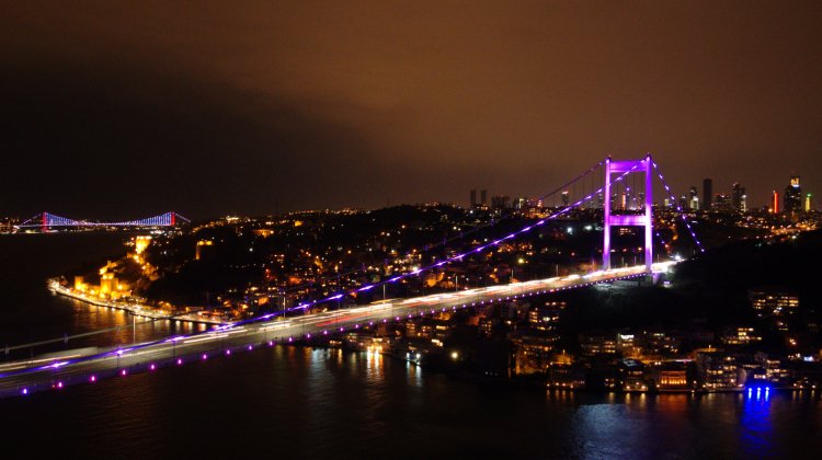 İstanbul'un Köprüleri Epilepsi İçin Mor Işık Yaktı