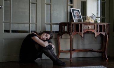 Yas Süreci Nasıl Atlatılır? Yas Süreci ve Atlatma Yolları