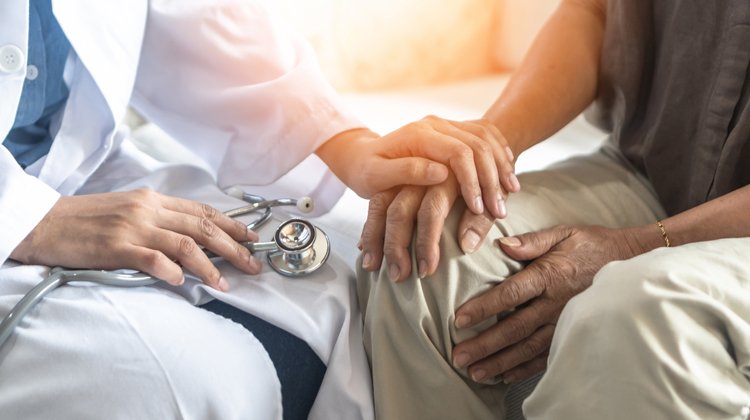 Parkinson Pil Tedavisi Nedir? Parkinson Beyin Pili Kimlere Takılır?