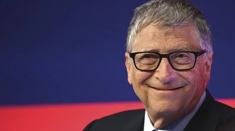 Bill Gates Koronavirüse Yakalandı