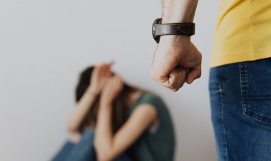 Şiddete Karşı Duyarsızlık Artıyor: Görmezden Gelmenin Sebebi Ne?