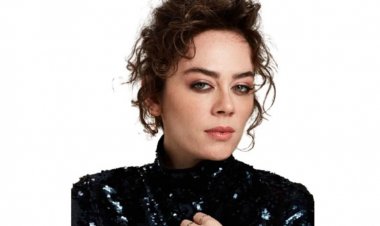 Ünlü Oyuncu Demet Evgar Taburcu Oldu!