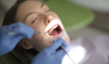 Bleaching (Diş Beyazlatma) Kalıcı mı? İşlemden Sonra Diş Tekrar Sararır mı?