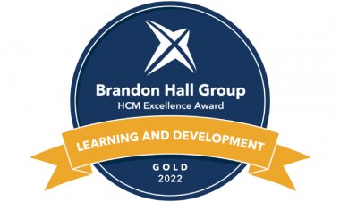 Abdi İbrahim’in Akademi Programına Altın Ödül