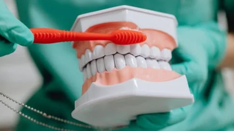 Diş Çürüklerini Engellemek İçin Neler Yapılmalı?