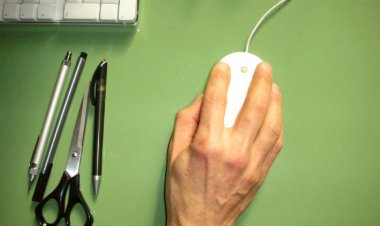 Parmak Ağrısı Dirsekte Sinir Sıkışmasının Habercisi