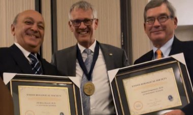 Türk Cerraha, Dünya Endoüroloji Derneği’den Onursal Üyelik Ödülü