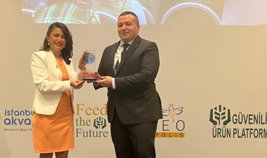 Polifarma'ya En Güvenilir Gıda Takviyesi Ödülü