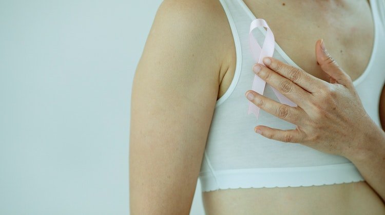 40 Yaşından İtibaren Yılda 1 Kez Düzenli Mamografi Şart!