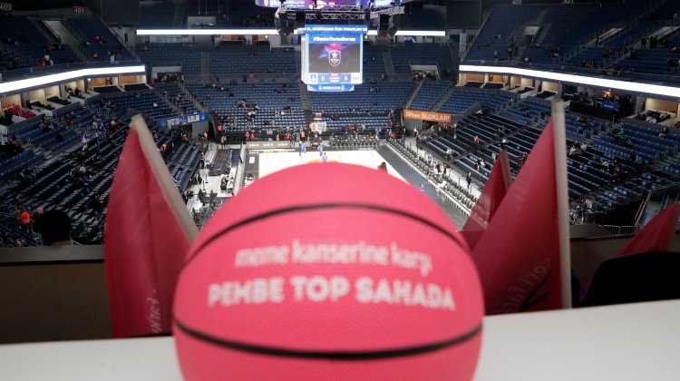 Boyner’den 'Pembe Top Sahada' Projesine Destek