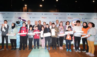 Abdi İbrahim’den 110 Görme Engelli Öğrenciye Akıllı Baston