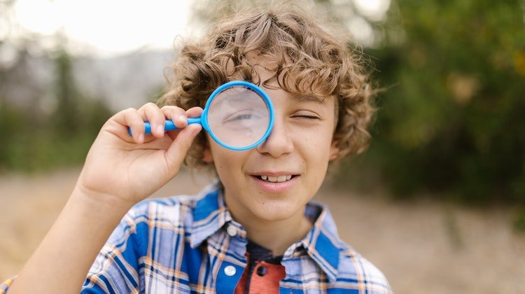 Çocuklar Giderek Miyop Oluyor! Göz Sağlığını Korumak İçin Bunlara Dikkat