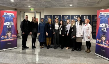 Berko İlaç “Demir Kız” ile Hastanedeki Çocuklarla Buluşuyor