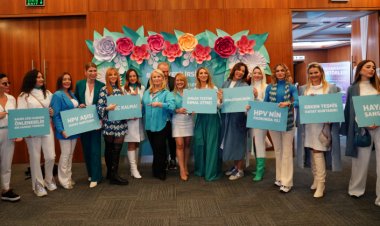 Mavi Kadınlar Rahim Ağzı Kanserine 'Dur' Dedi