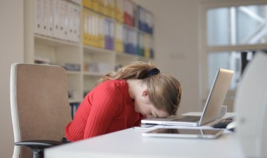 Her 4 Kişiden 1'i Uykusuz! Yaşa Göre Kaç Saat Uyumalıyız?