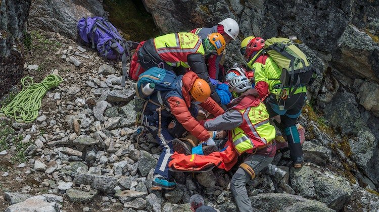 TTB'den Deprem Bölgesinde Sağlık Sorunları ve Çözüm Önerileri