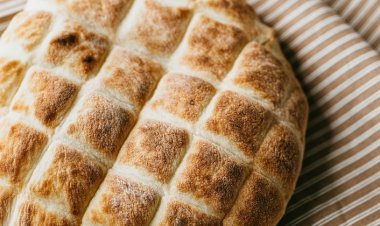 Ramazan Pidenizi Evde Yapın! İşte Ramazan Pidesi Tarifi