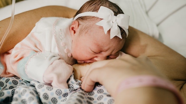 Afet Bölgesindeki Bebekler İçin En Büyük Koruyucu Anne Sütü