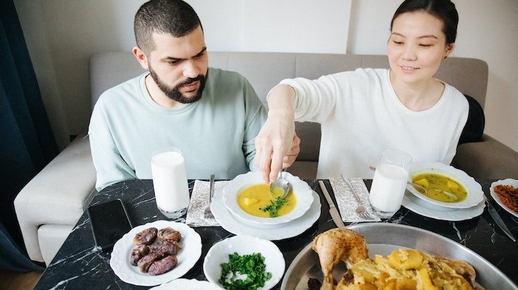 Beslenme Uzmanından Sahur ve İftar İçin Örnek Menüler