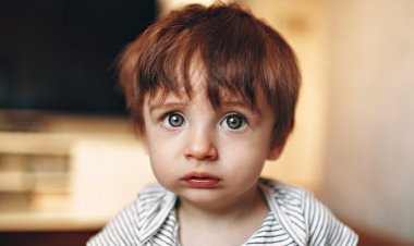 Otizm Spektrum Bozukluğu Nedir, Belirtileri Nelerdir?