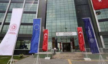 TÜBİTAK Aşı ve İlaç Geliştirme Kampüsü Açıldı