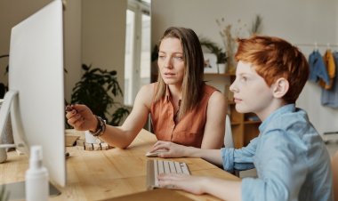 Çocuklarda Dikkat Eksikliğini Artıran 6 Hatalı Ebeveyn Yaklaşımı!