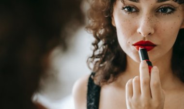 Yaz Geliyor! Güneşe Çıkmadan Benlerinizi Mutlaka Kontrol Ettirin