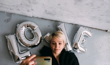 Teknoloji, Bizi Egolarımızın Kölesi mi Yapıyor? 