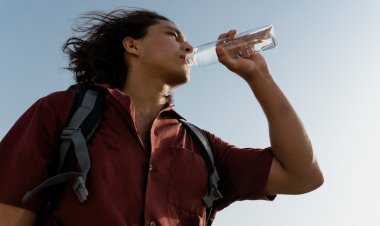 Hava Sıcaklıkları Arttı! Güneş Çarpmasına Karşı Uzman Önerileri