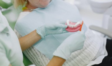 Şeffaf Plak Uygulaması Nedir, Kimlere Uygulanabilir?