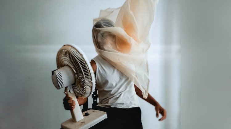 Sıcaklarda Nasıl Sağlıklı Kalınır? Hastalıkları Önlemek İçin 15 Öneri