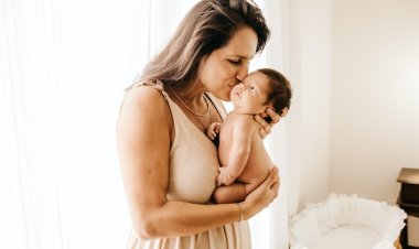 'Sütüm Gelmiyor' Diye Emzirmeyi Bırakmayın: İşte Doğru Emzirme Tüyoları!