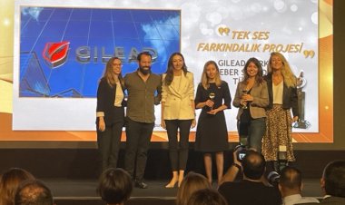 Gilead Türkiye’nin ‘Tek Ses Farkındalık Projesi’ne Altın Pusula Ödülü